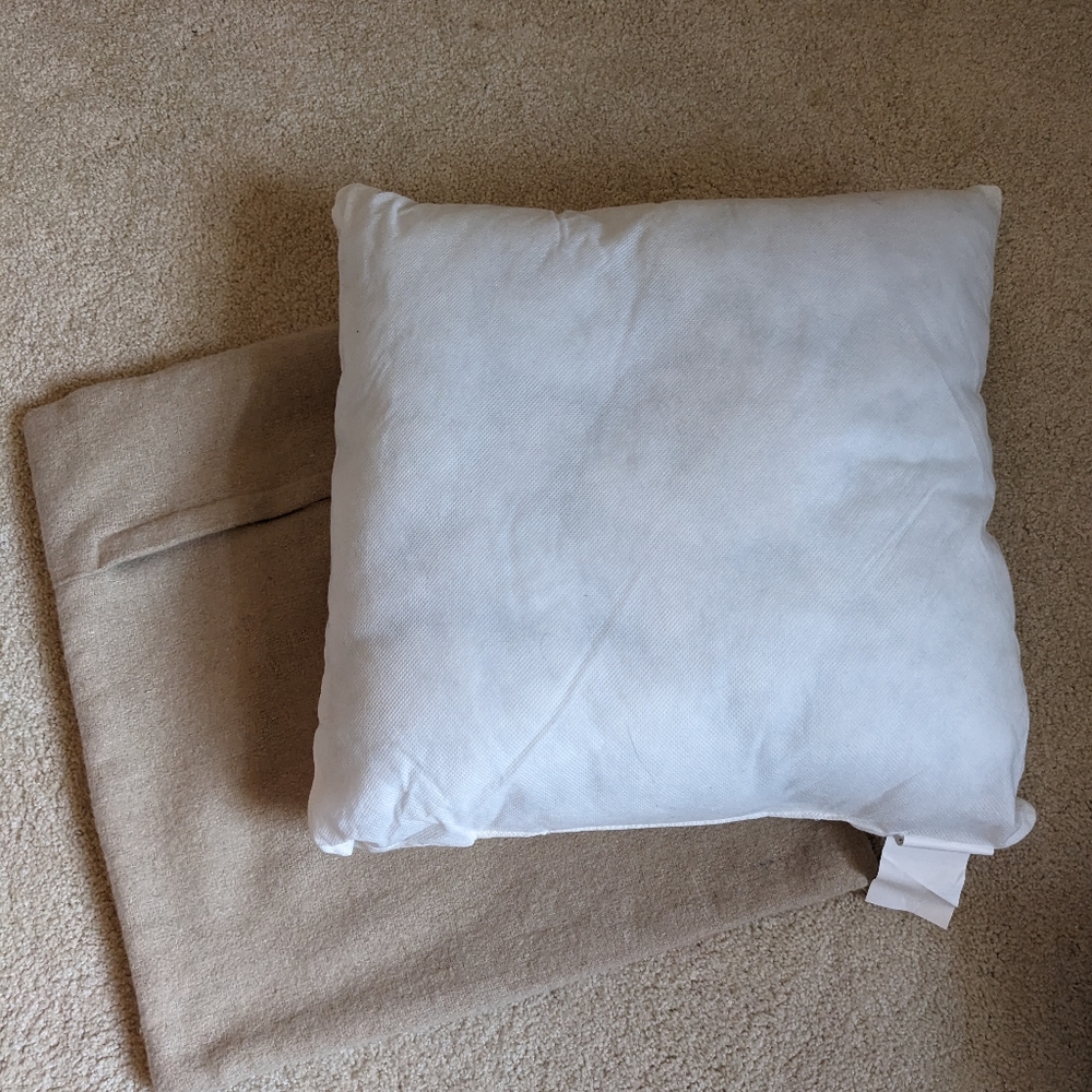 Rizzy Home Felt Embroidered Throw Pillows - Picture 8 of 9